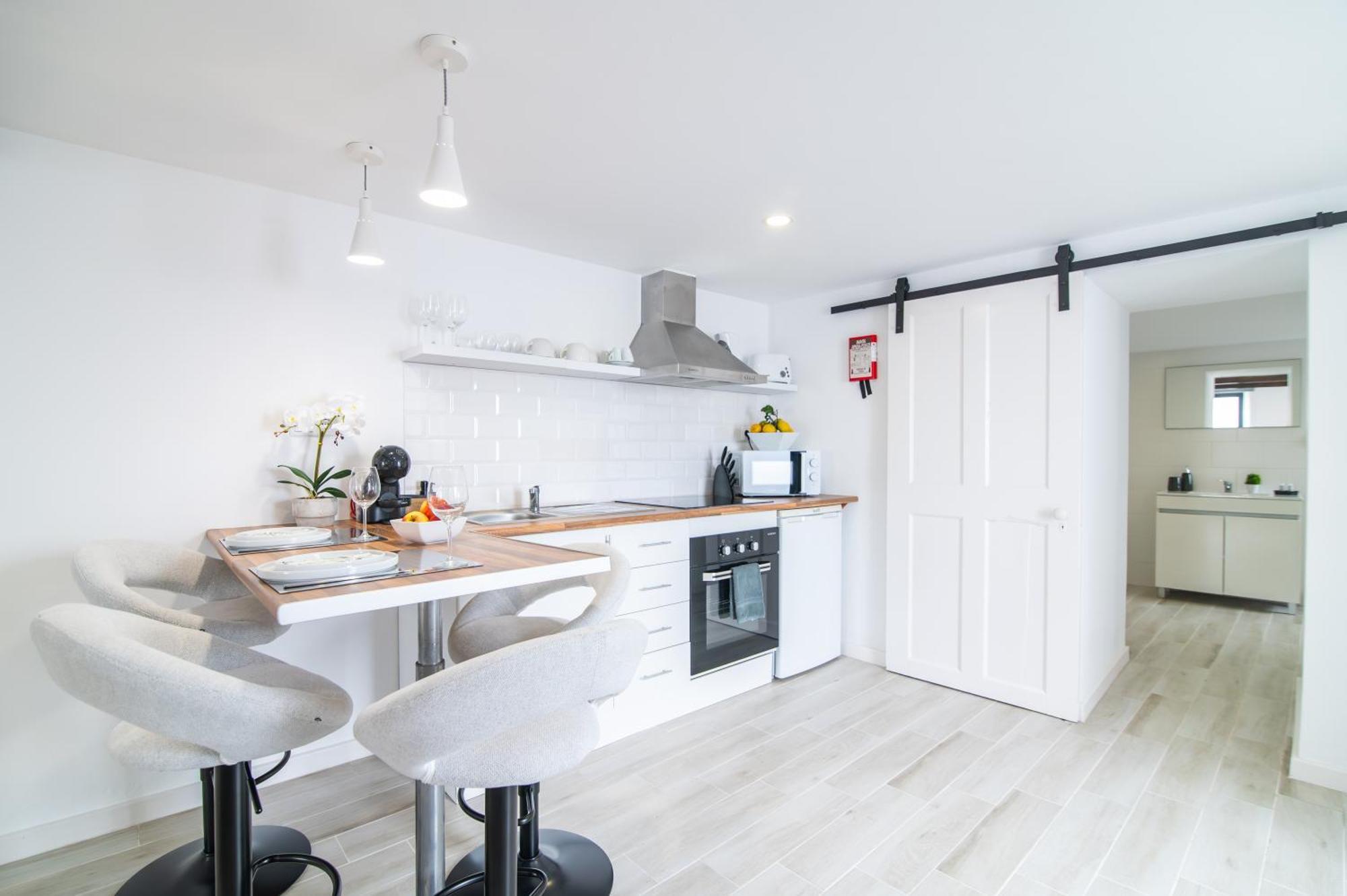 Azores Black Mountain House, Estudio E T2 Ilha Do Pico Apartment *